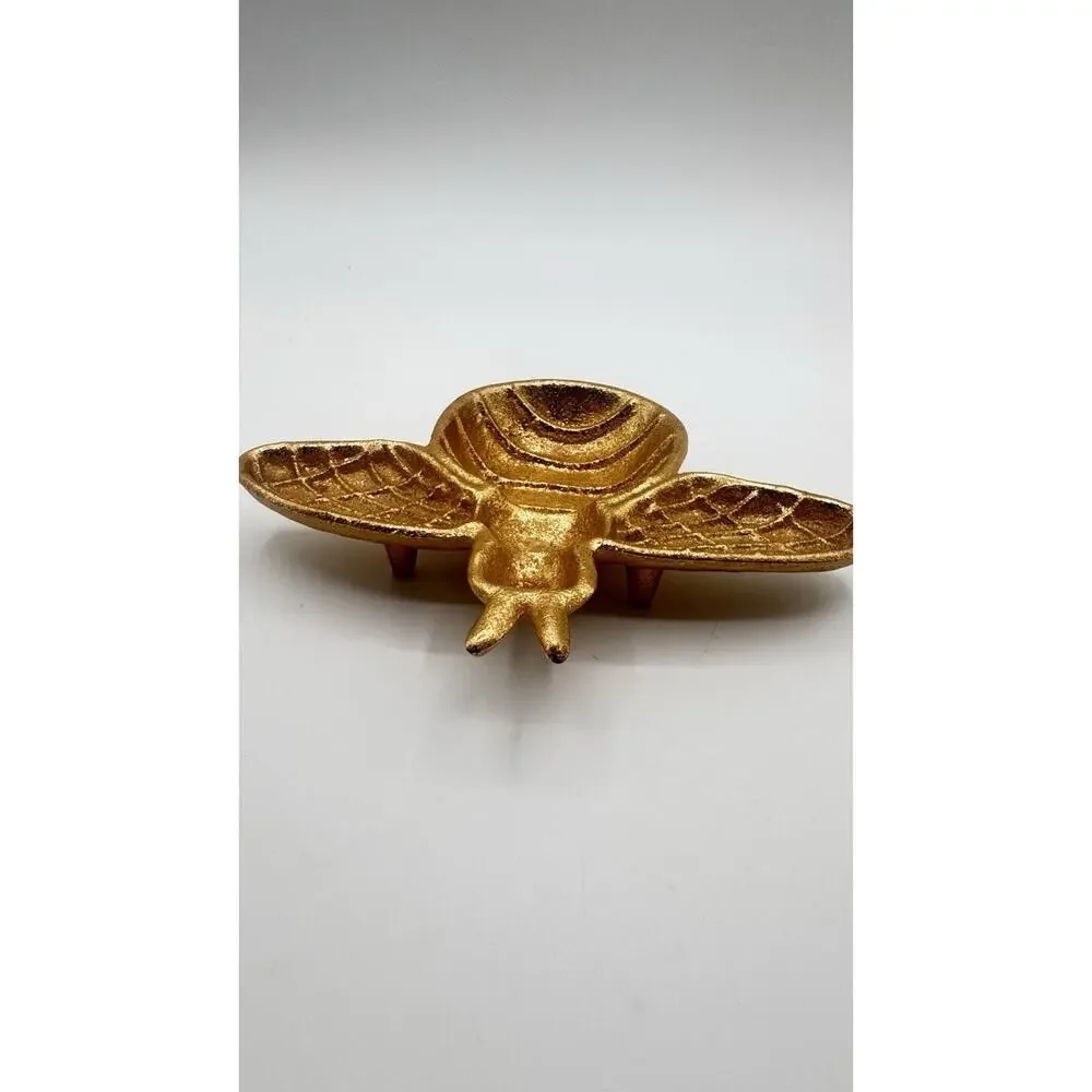 Unbranded metallic gold